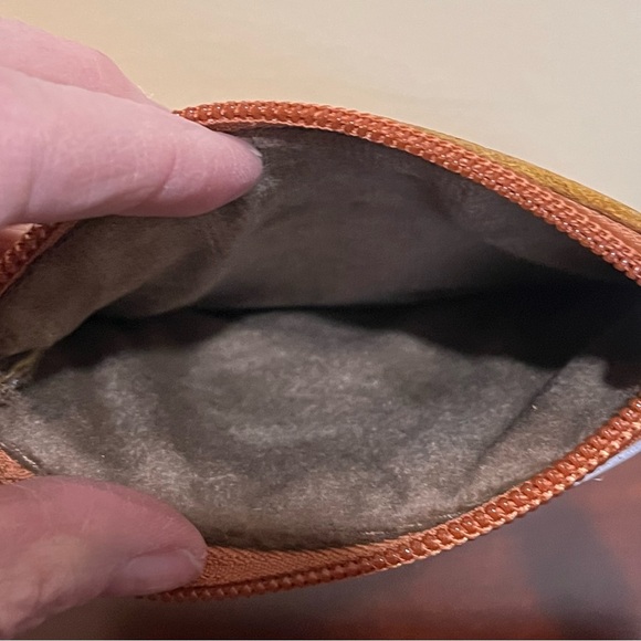 Adorable Highlander Leather/Suede Accessory Bag - Picture 4 of 5